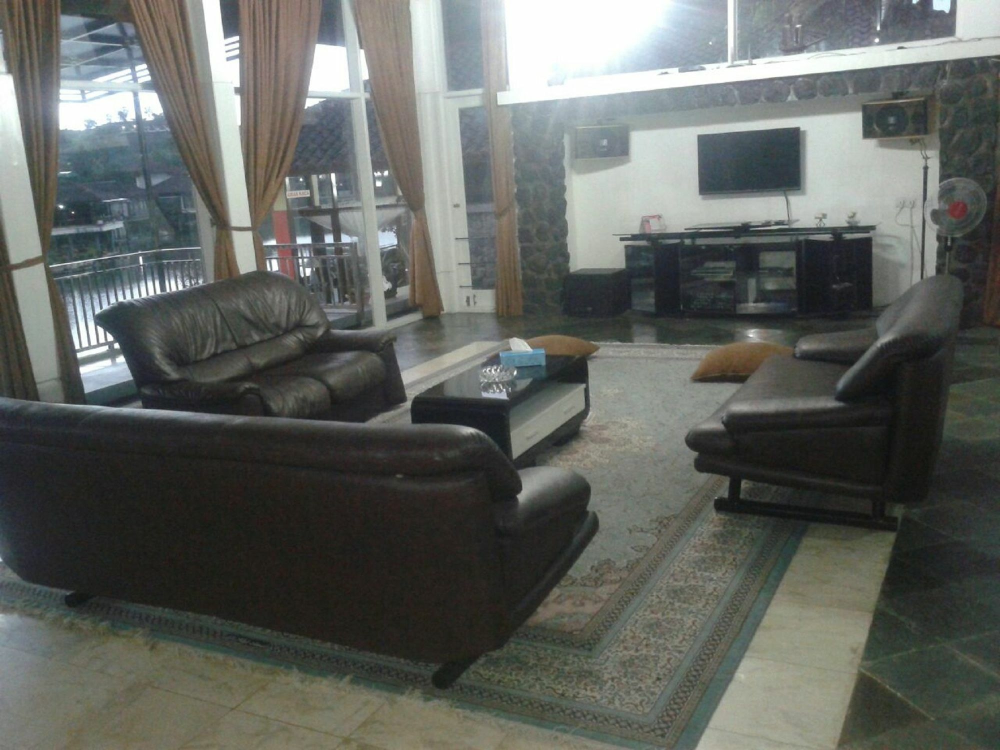 Villa Bukit Danau Cipanas  Exterior foto