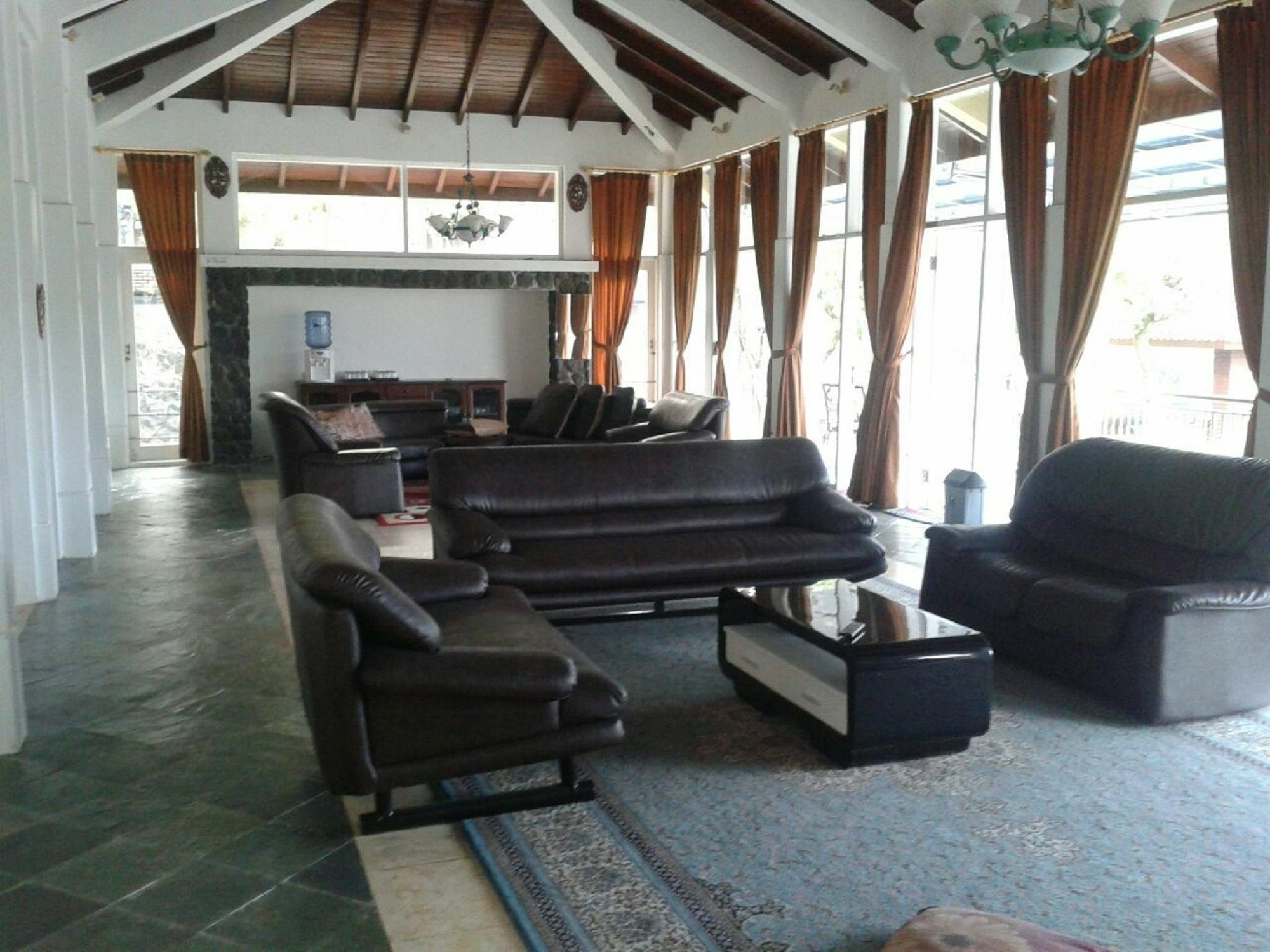 Villa Bukit Danau Cipanas  Exterior foto